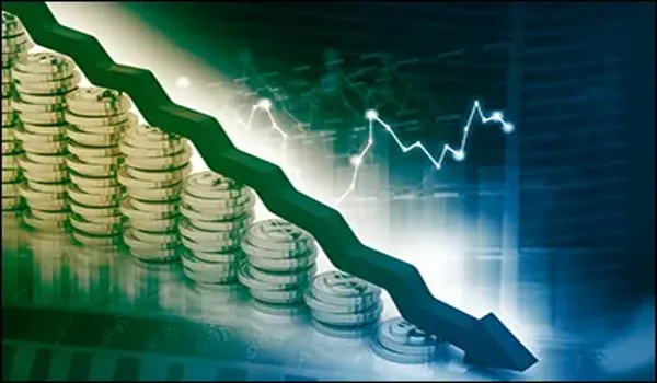 Featured Image of Godrej Properties Plunges 5% Amid Realty Sector Weakness and Revenue Concerns