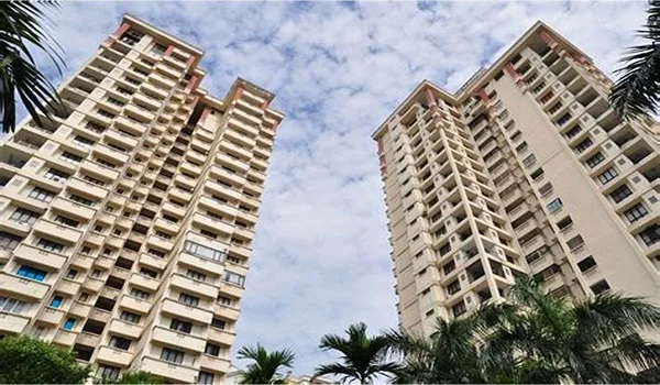 Featured Image of How many lifts in the tower? Does this tower have a service lift? Godrej MSR City